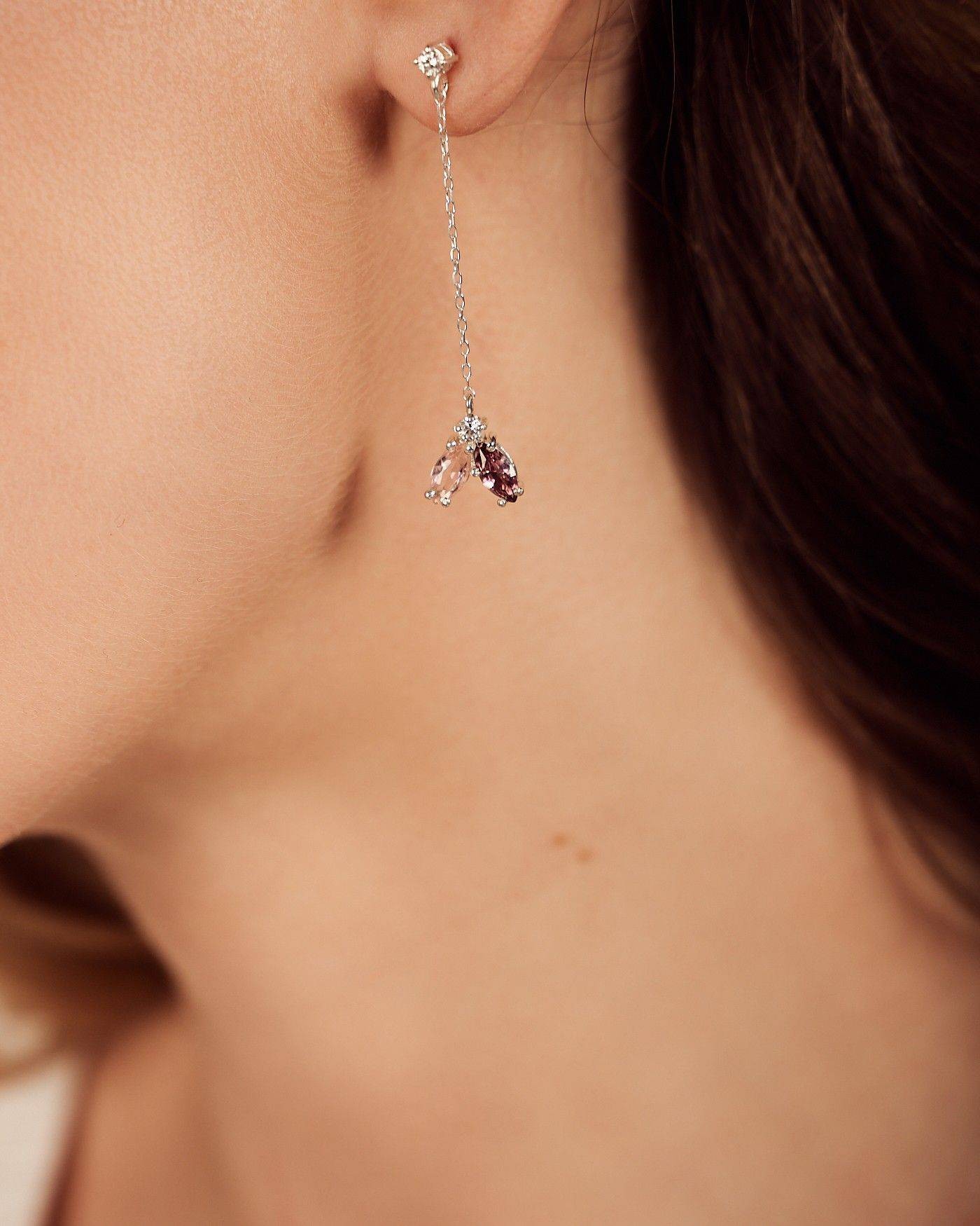 Blume Ohrringe mit Anhänger Fiore mit Rhodolith und Saphir  - 4