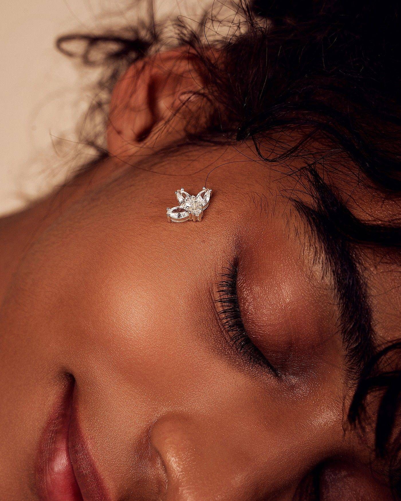 Flower Earrings Fiore with white zircons  - 4